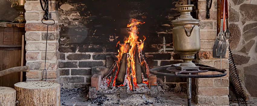 Traditional Fireplace Design Refurbishment Costs in Normandie, Quebec